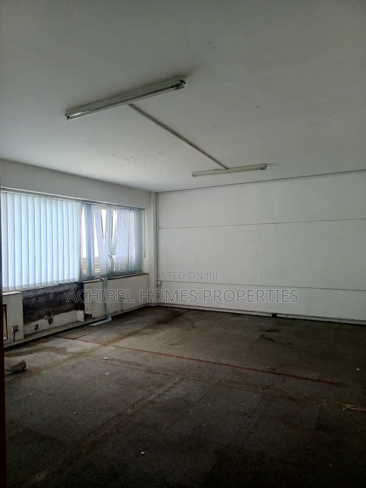 A 31.3 Square Meter Open Office Space at Marina in Marina