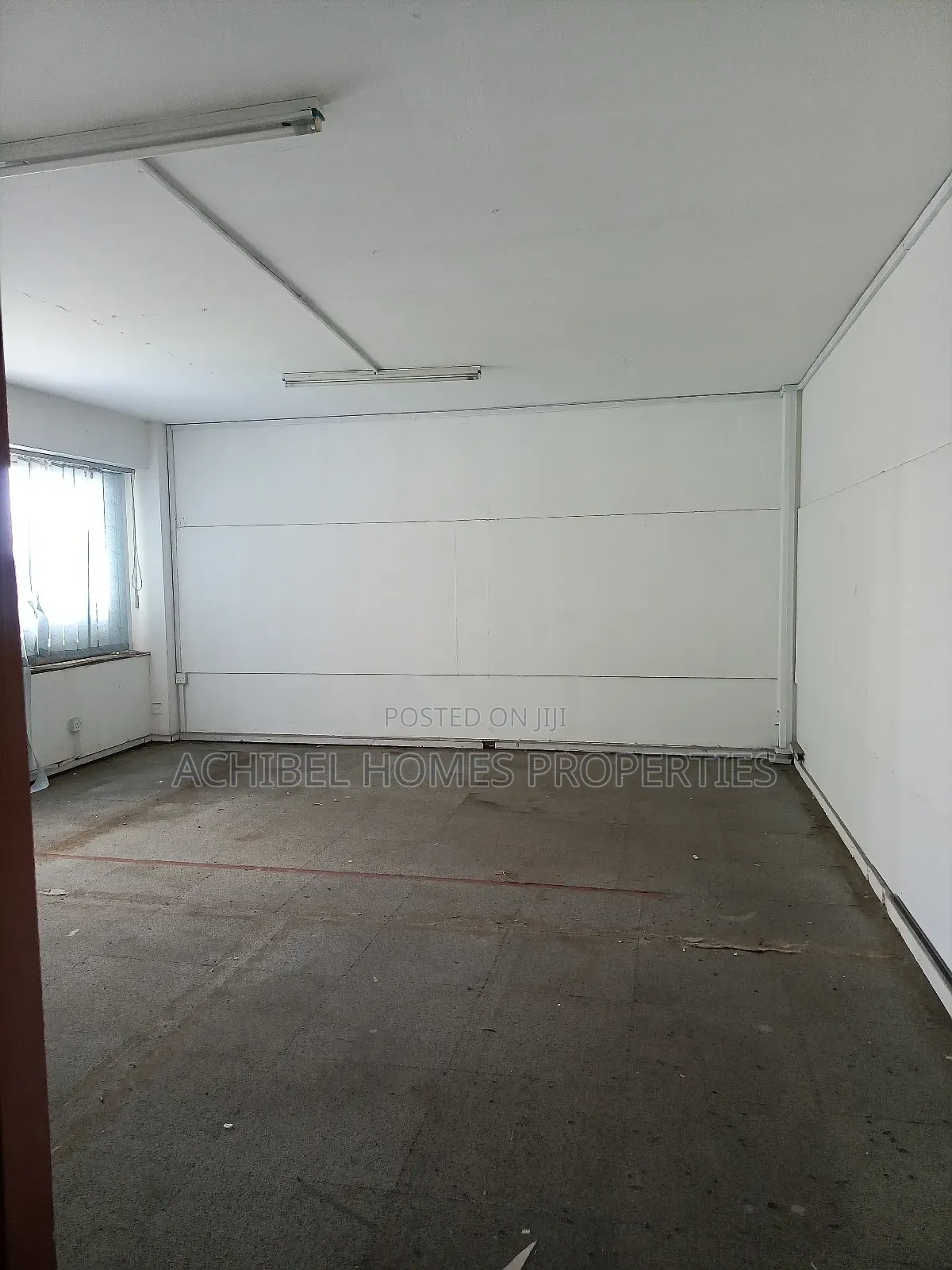 A 31.3 Square Meter Open Office Space at Marina in Marina