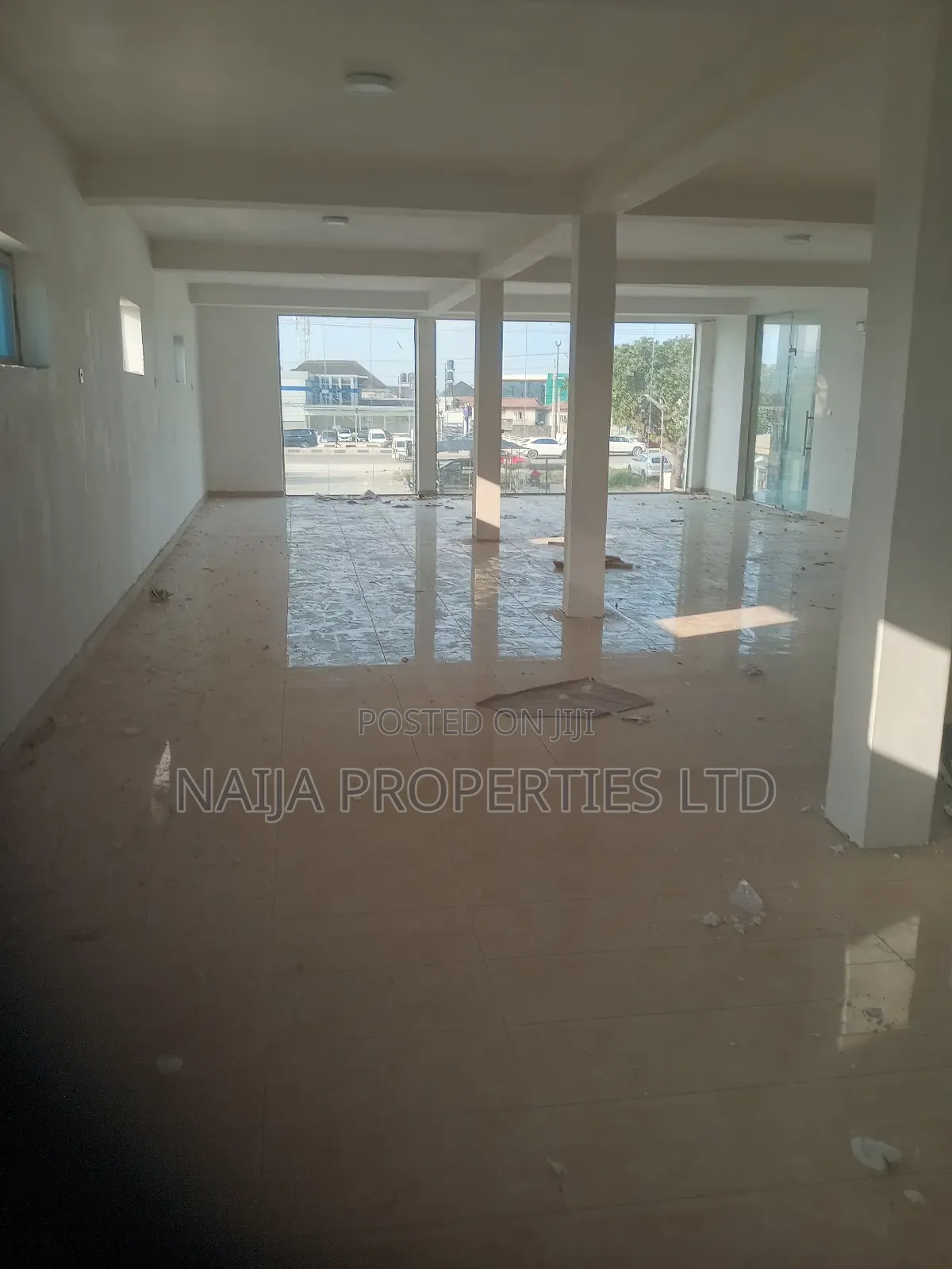 130sqm Off Space Directly on the Express Way at Olokonla ,Ajah for Rent in Ajah