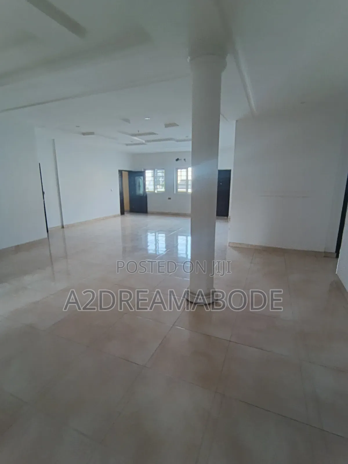3bdrm Apartment in Ikeja Gra for rent in Ikeja
