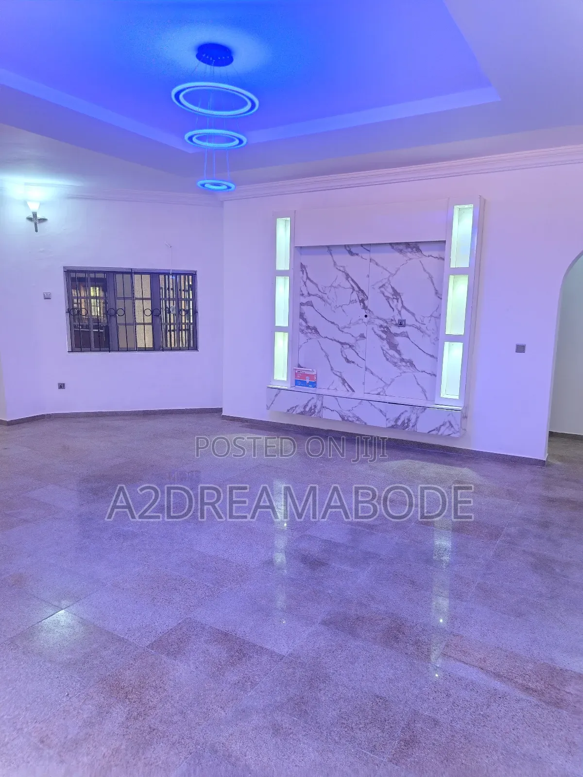 3bdrm Apartment in Ikeja Gra for rent in Ikeja