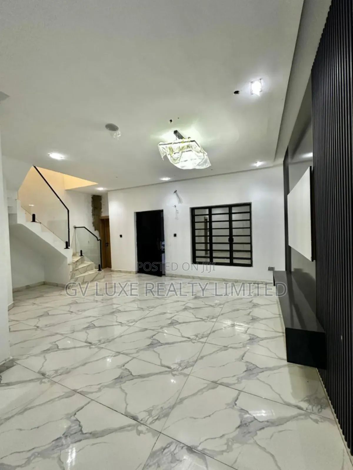 3bdrm Duplex in Ikota for rent in Ikota
