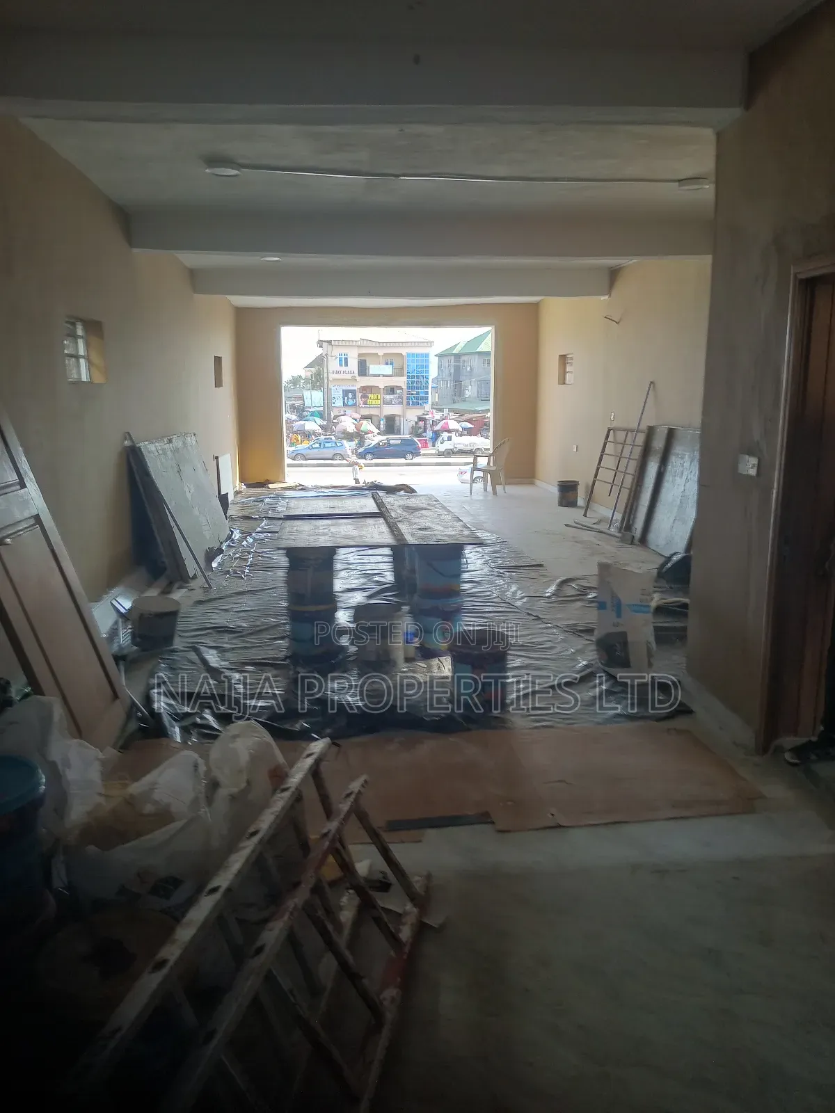 120sqm Office Space Directly Facing Express at Lakowe for Rent in Lakowe