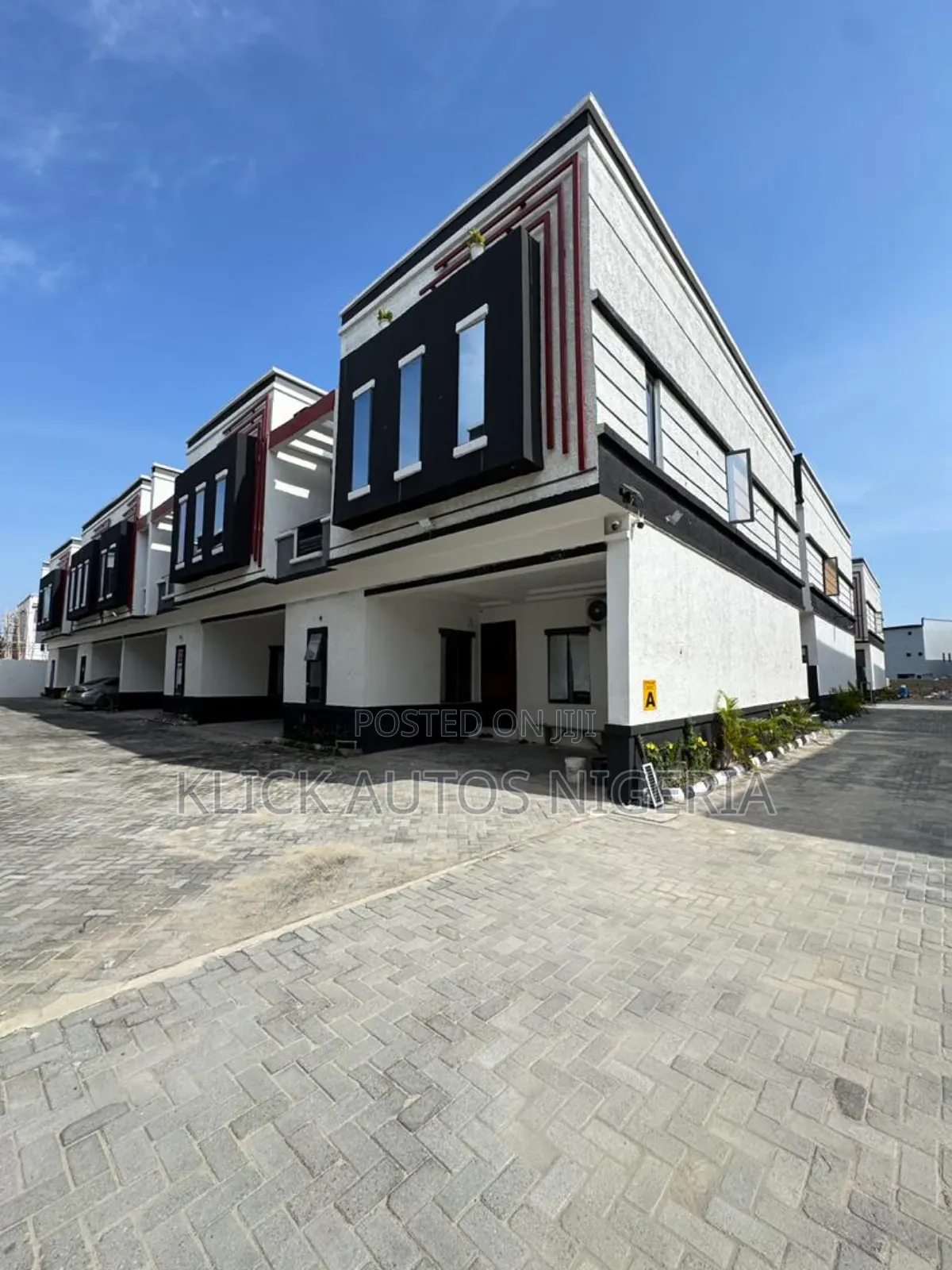 4bdrm Townhouse/Terrace in Chevron for sale in Chevron