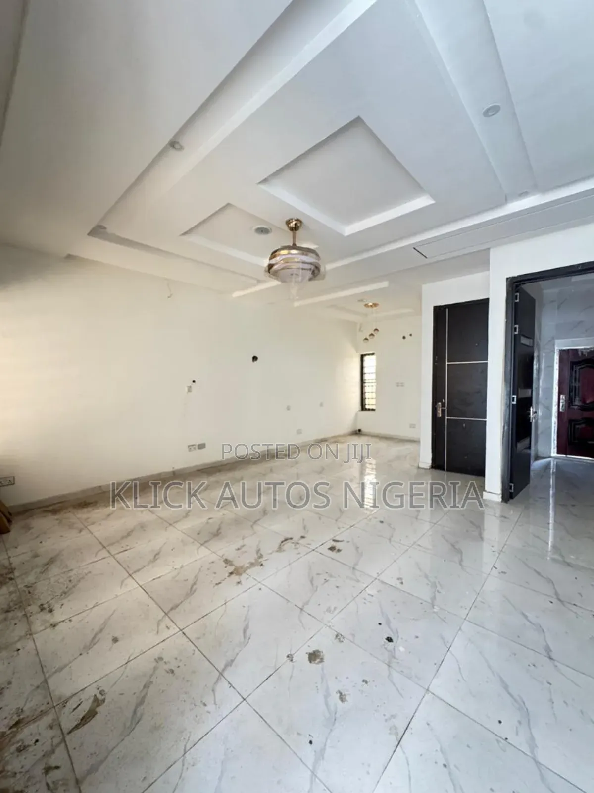 4bdrm Townhouse/Terrace in Chevron for sale in Chevron