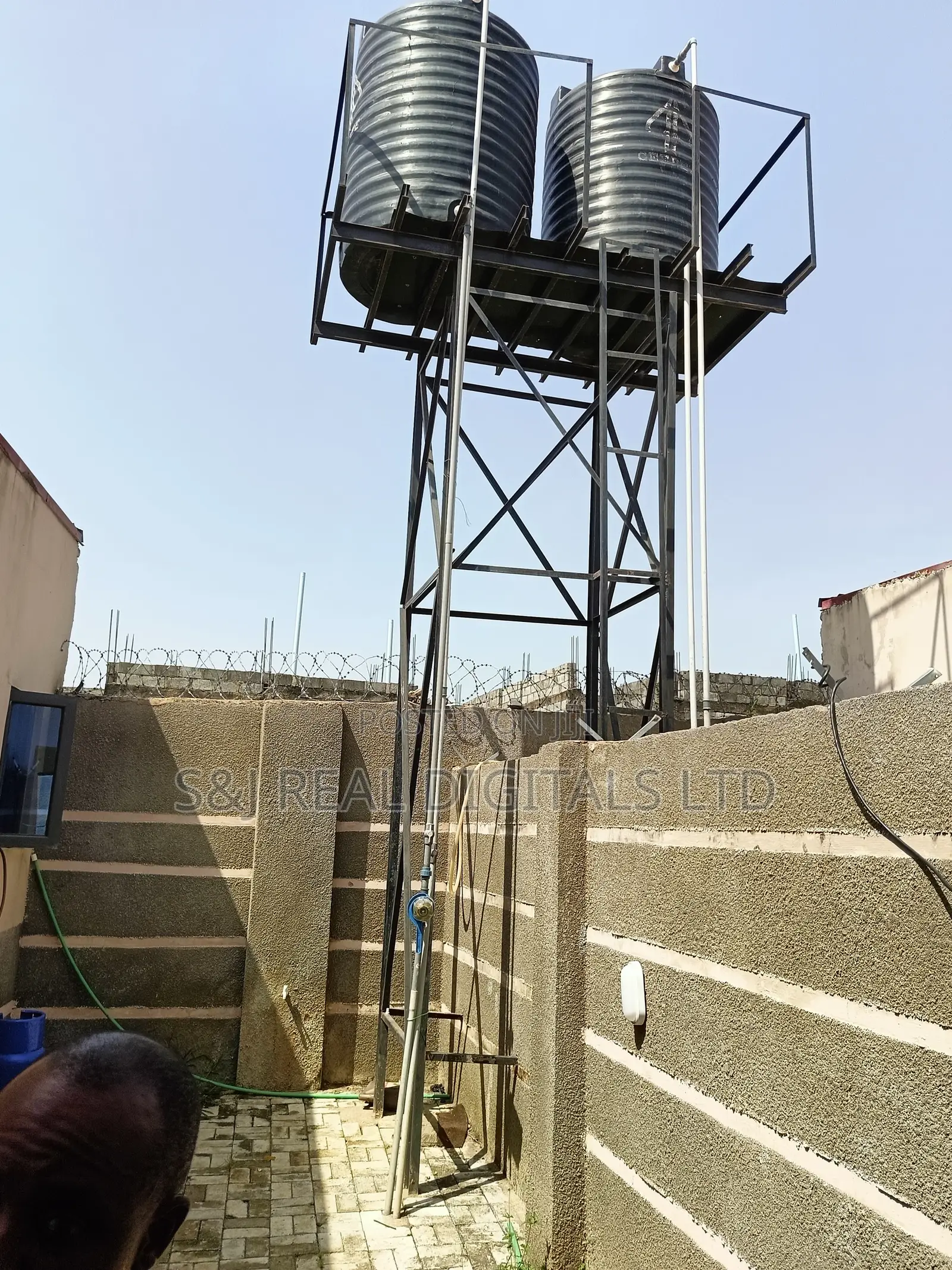 2bdrm Apartment in Sabon Lugbe for sale in Sabon Lugbe