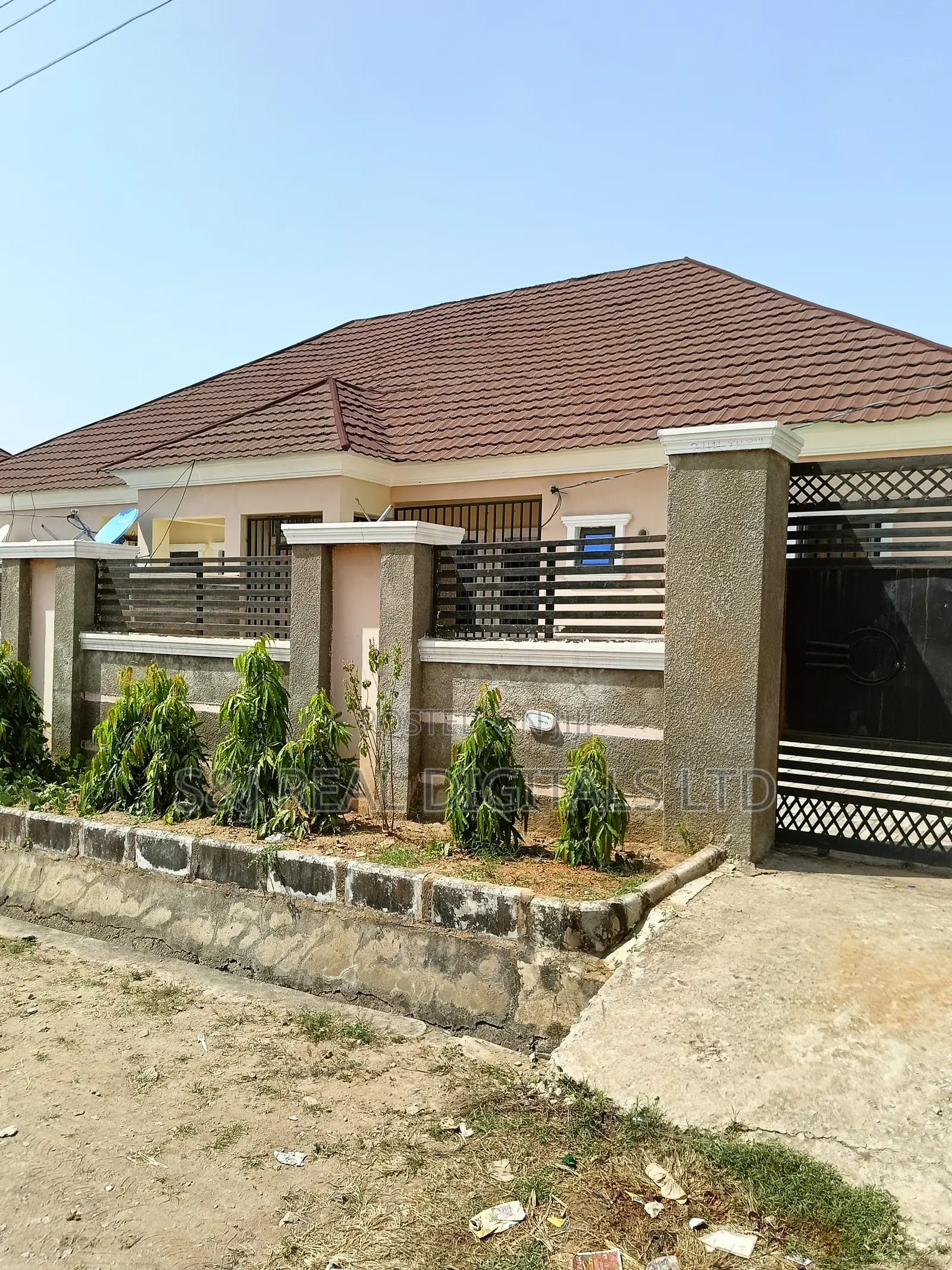 2bdrm Apartment in Sabon Lugbe for sale in Sabon Lugbe