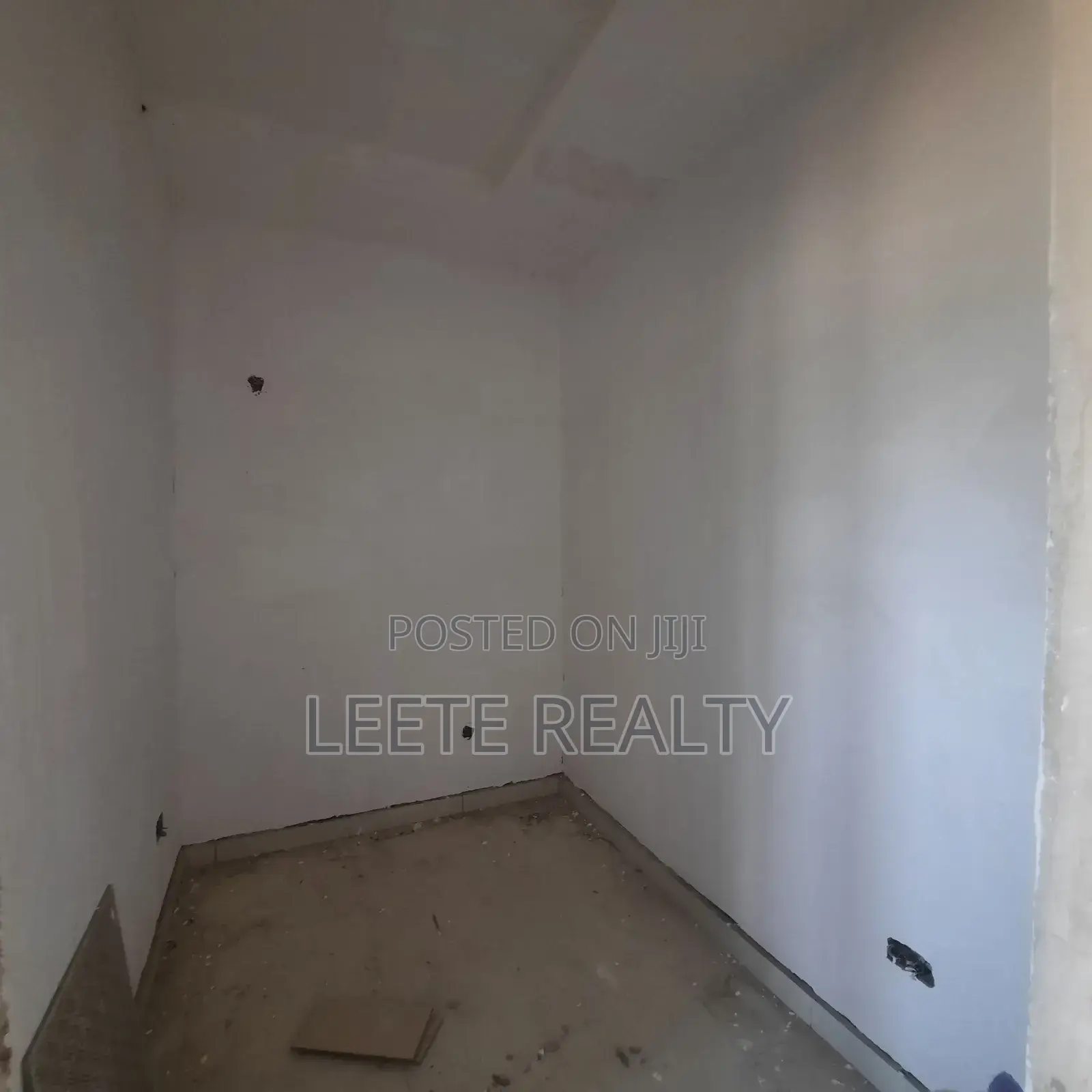 4bdrm Townhouse/Terrace in Jahi for sale in Jahi