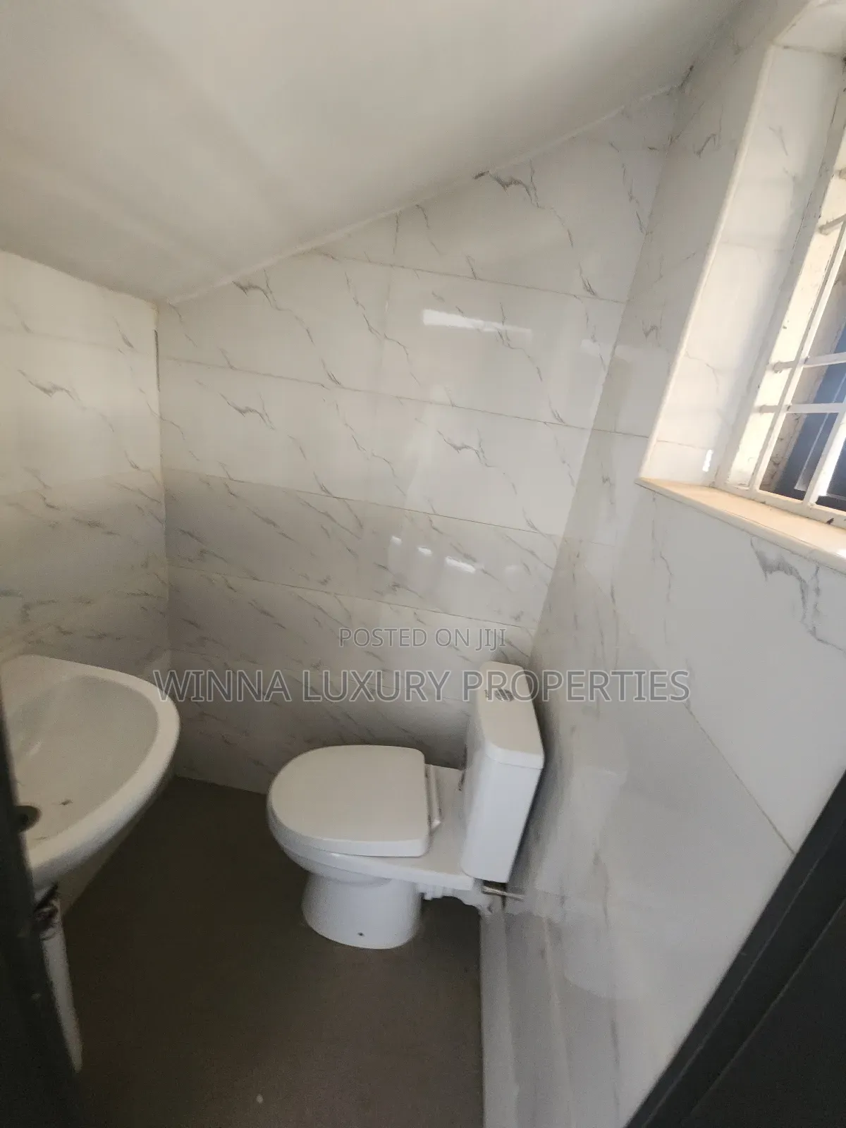 4bdrm Duplex in Precise Estate, Apo for sale in Apo District