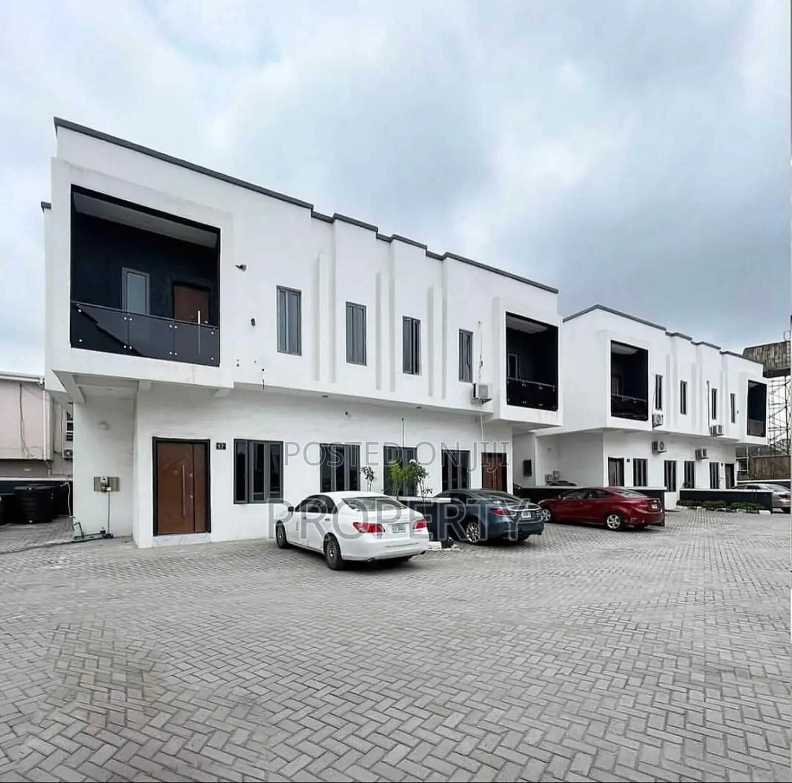 4bdrm Duplex in Lekki Phase 2 for rent in Lekki Phase 2