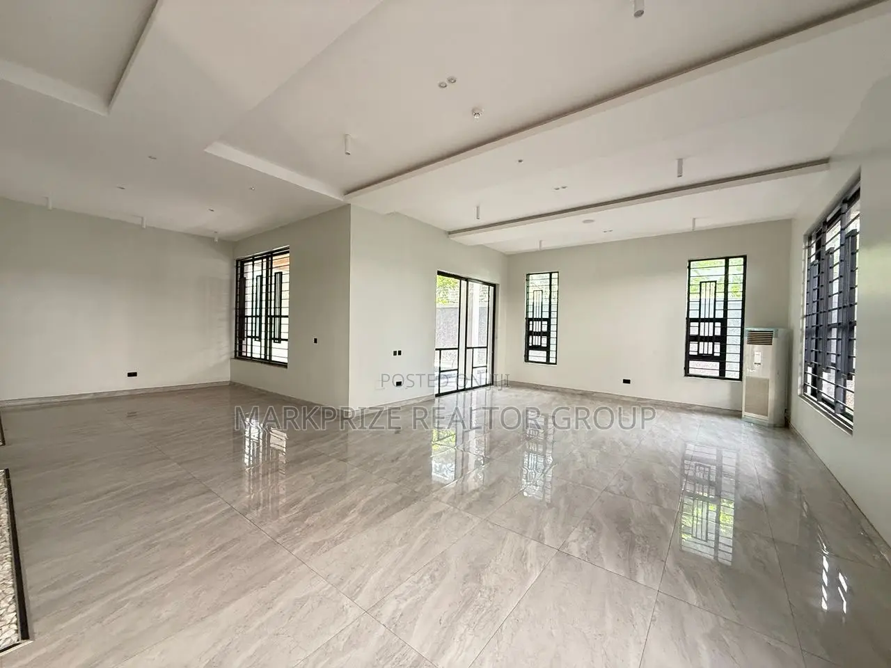 5bdrm Duplex in Ikoyi Lagos for sale in Ikoyi