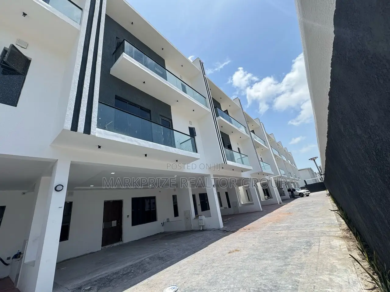 4bdrm Duplex in Ikate Lekki Lagos for sale in Ikate