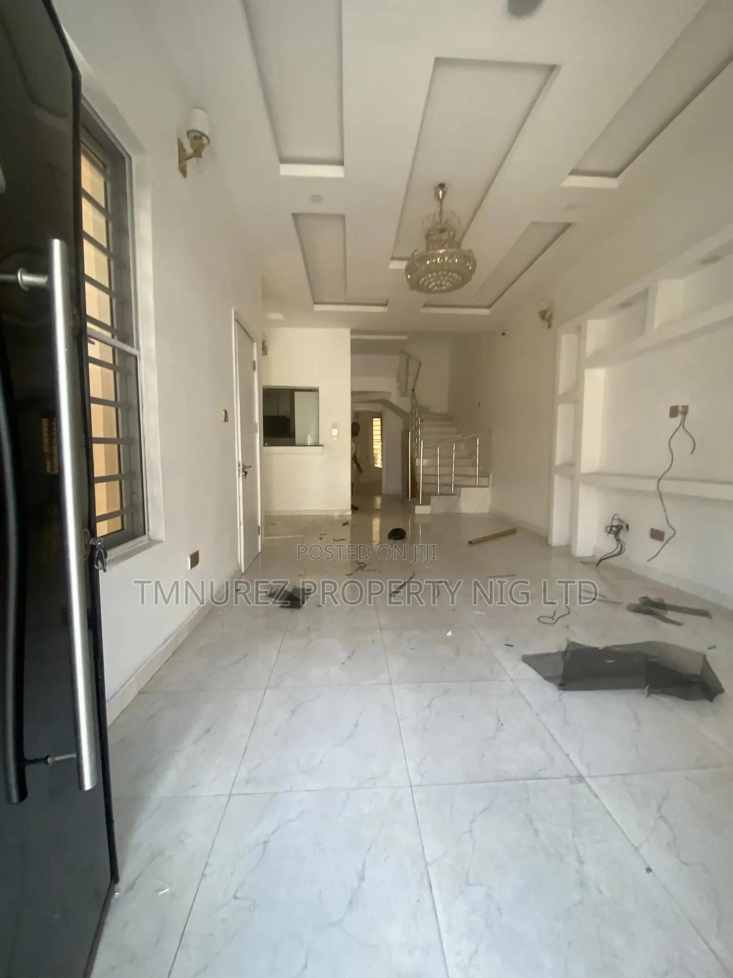 4bdrm Duplex in Chevron for rent in Chevron