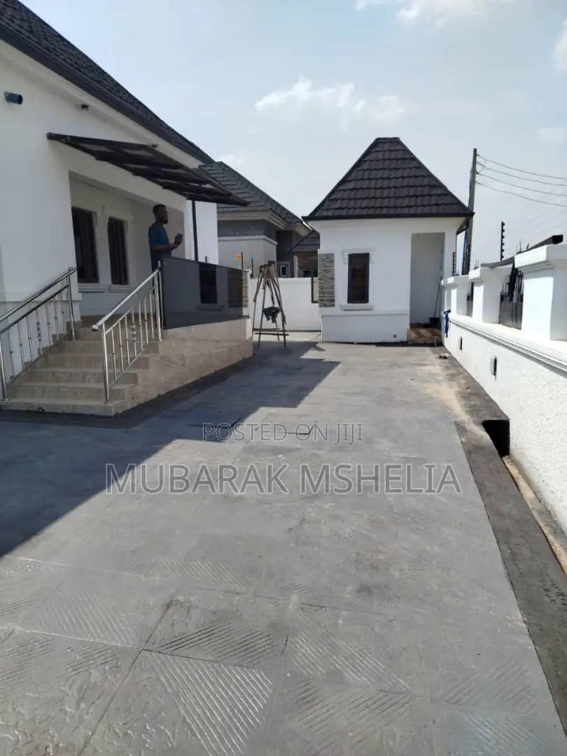 Furnished 3bdrm Bungalow in Efab Verizon, Gwarinpa for sale in Gwarinpa