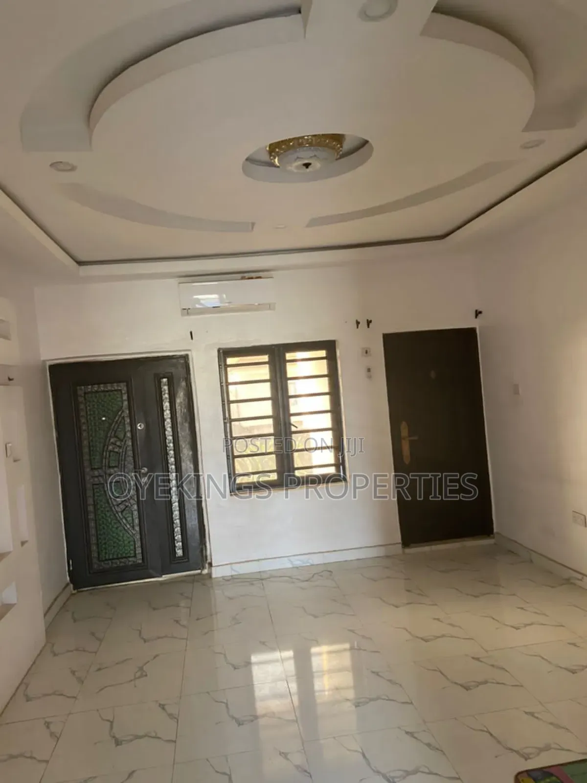 2bdrm Block of Flats in Oreofe, Akala Express for rent in Akala Express