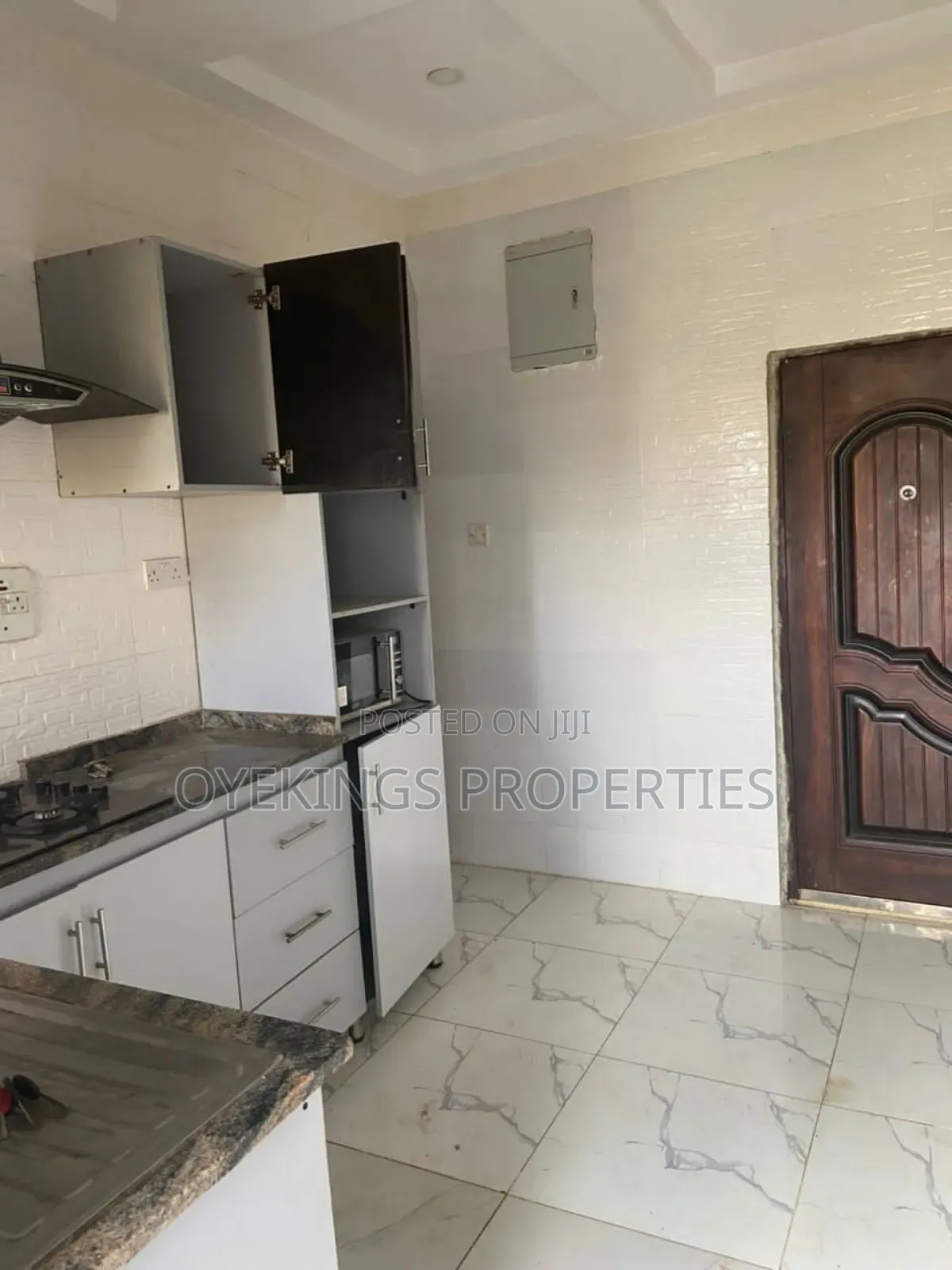 2bdrm Block of Flats in Oreofe, Akala Express for rent in Akala Express