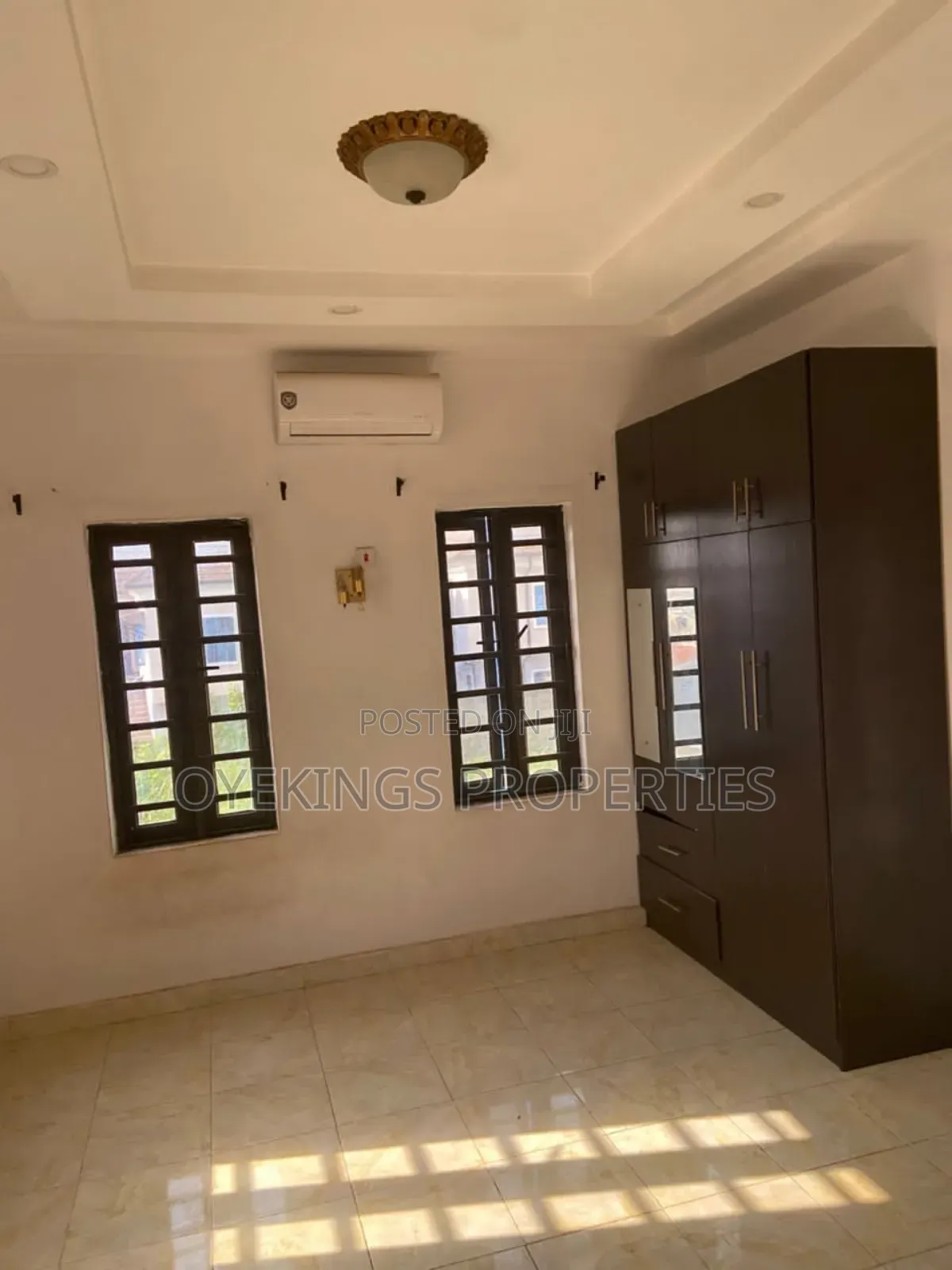 2bdrm Block of Flats in Oreofe, Akala Express for rent in Akala Express