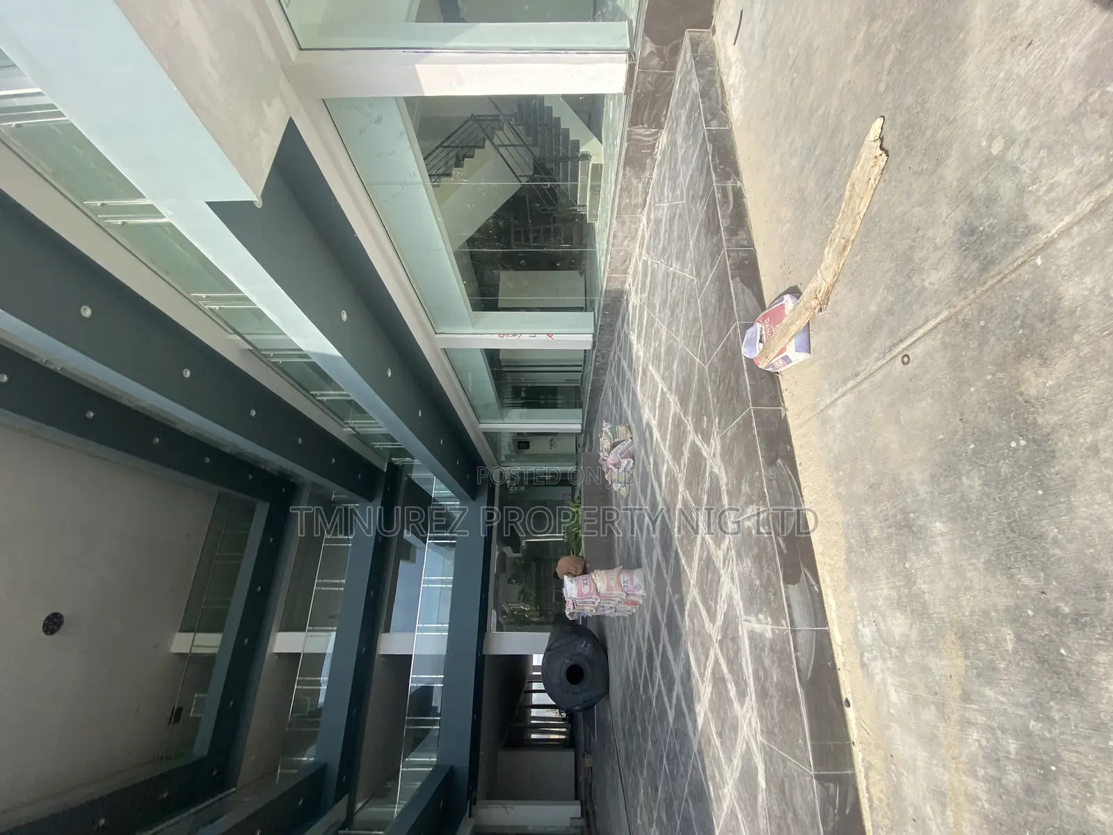 Showroom for Rent at Lakowe in Lekki Phase 1