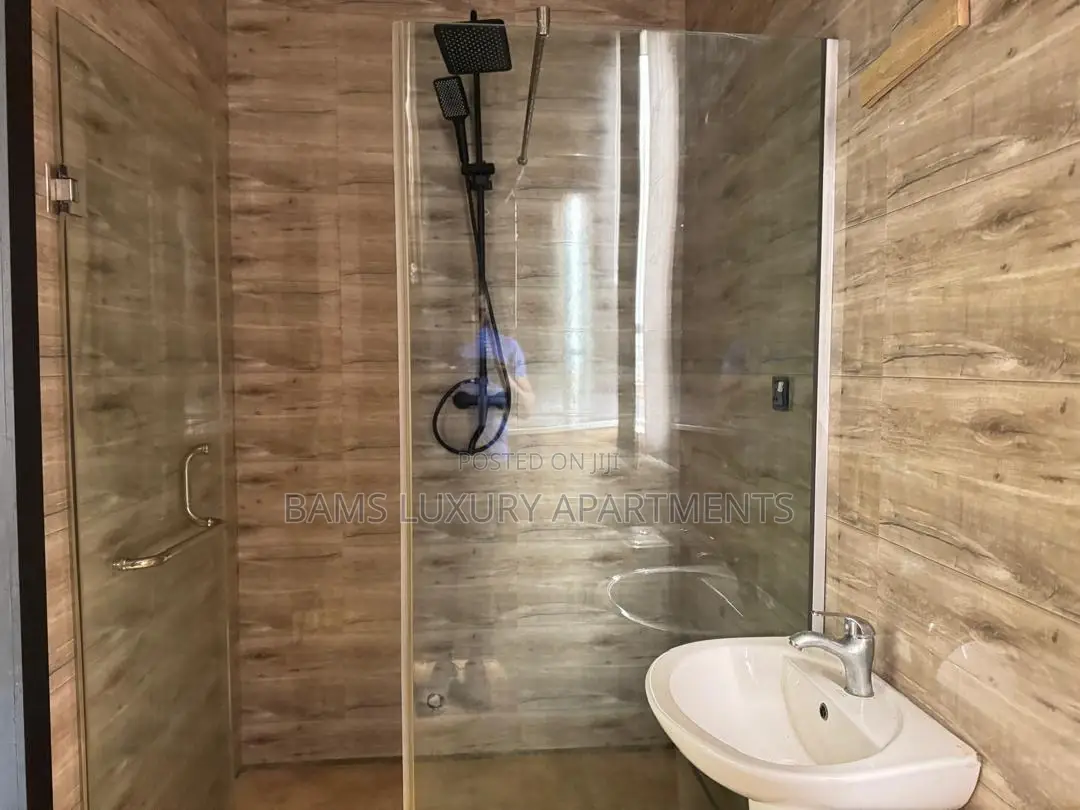 A Brand-New 3-Bedroom Luxury Apartment Designed for Comfort. in Lekki