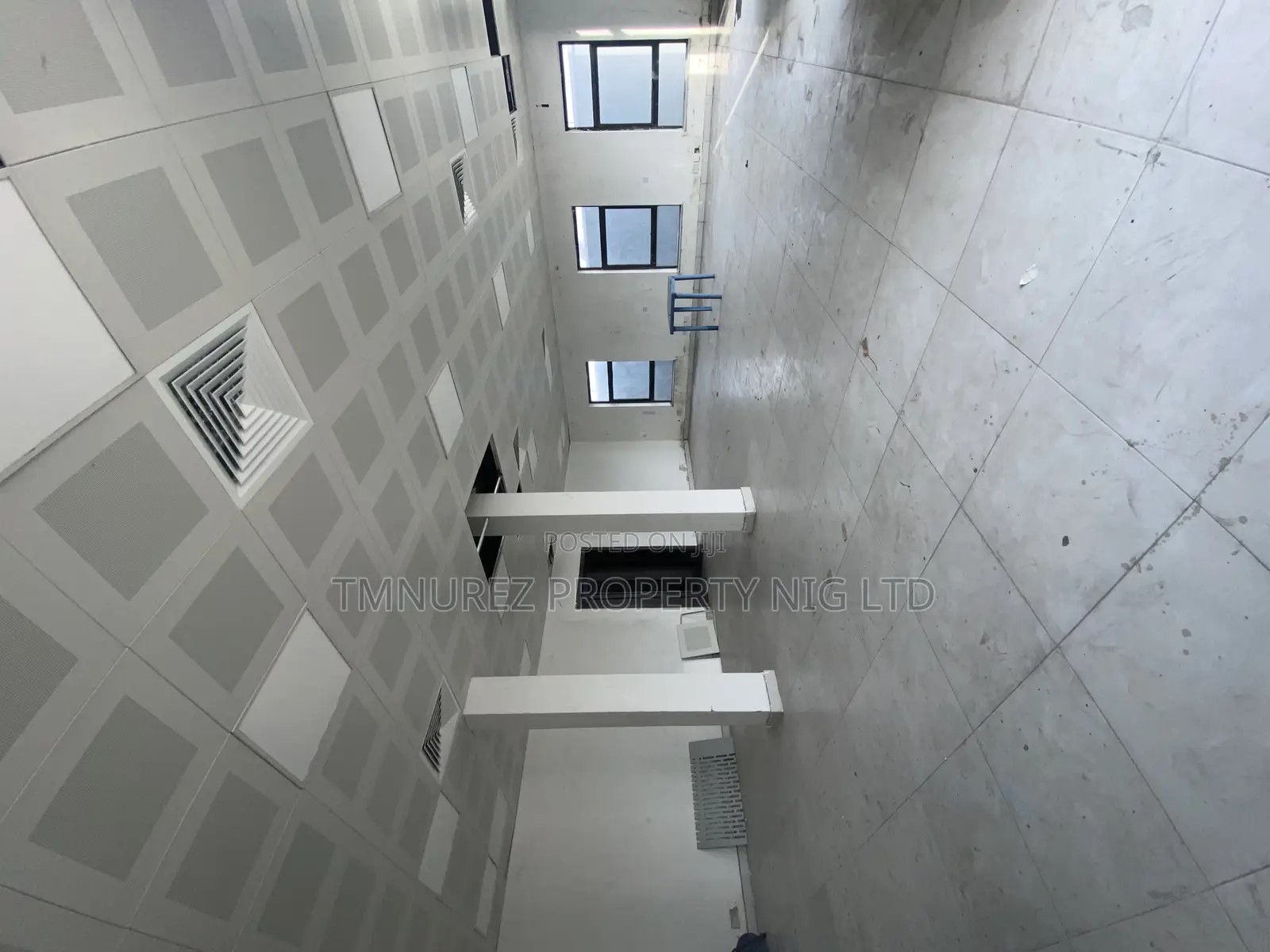 Showroom for Rent Facing Lekki Epe in Lakowe