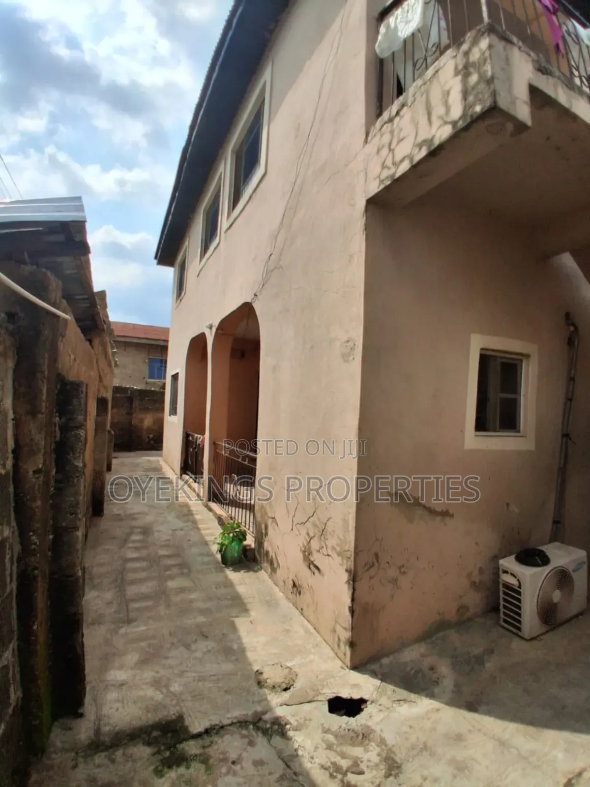 2bdrm Block of Flats in Akinyemi, Akala Express for sale in Akala Express