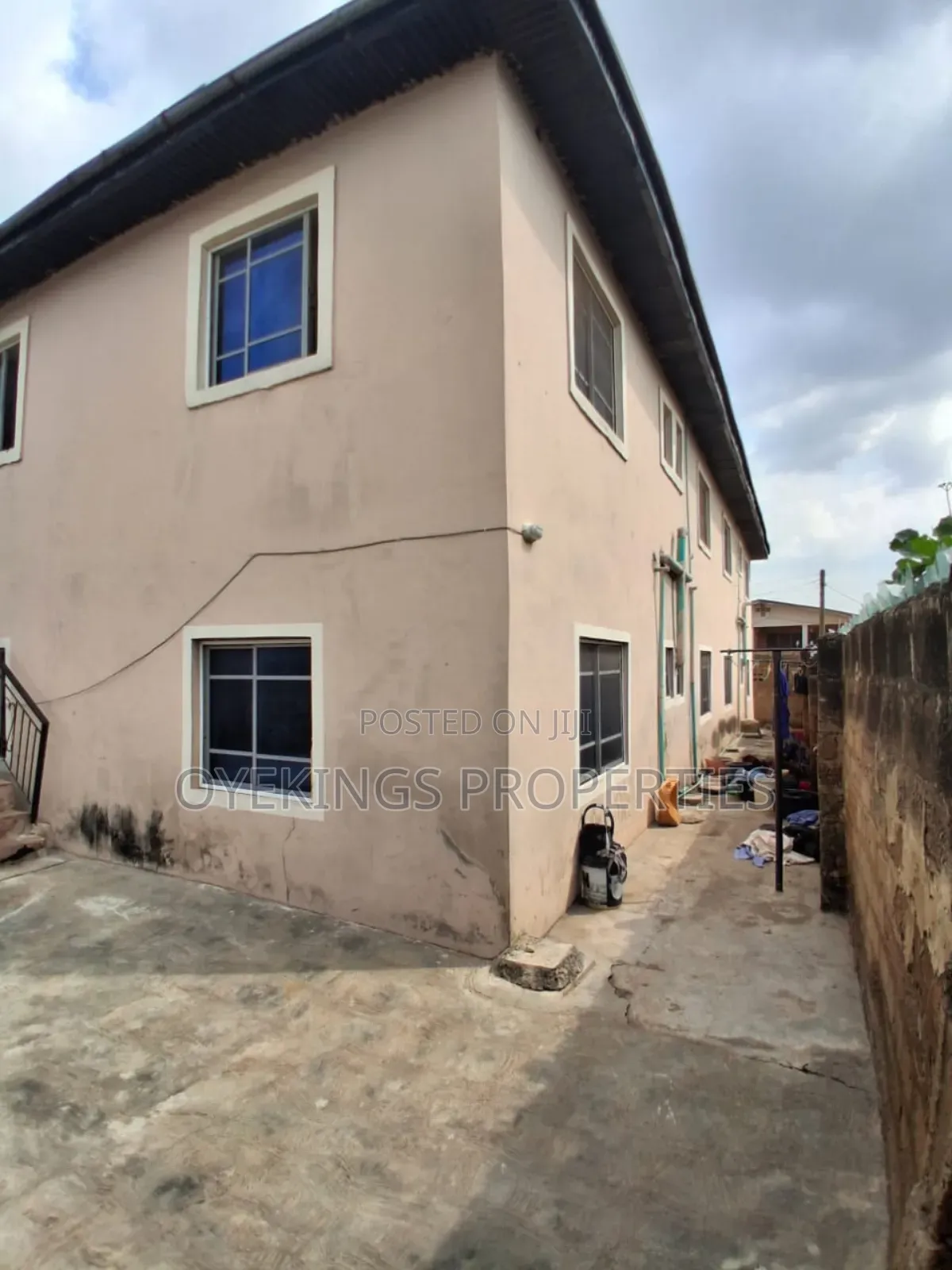 2bdrm Block of Flats in Akinyemi, Akala Express for sale in Akala Express