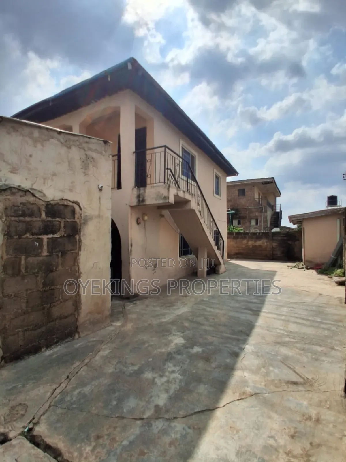 2bdrm Block of Flats in Akinyemi, Akala Express for sale in Akala Express