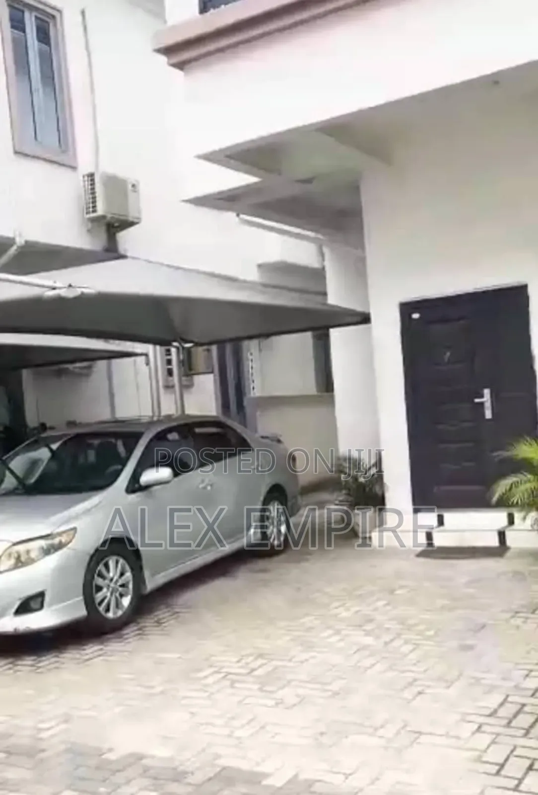 4bdrm Duplex in Ikota for sale in Ikota