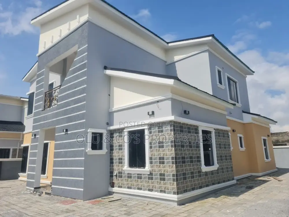 4bdrm Duplex in An Estate Along Von, Lugbe District for rent in Lugbe District