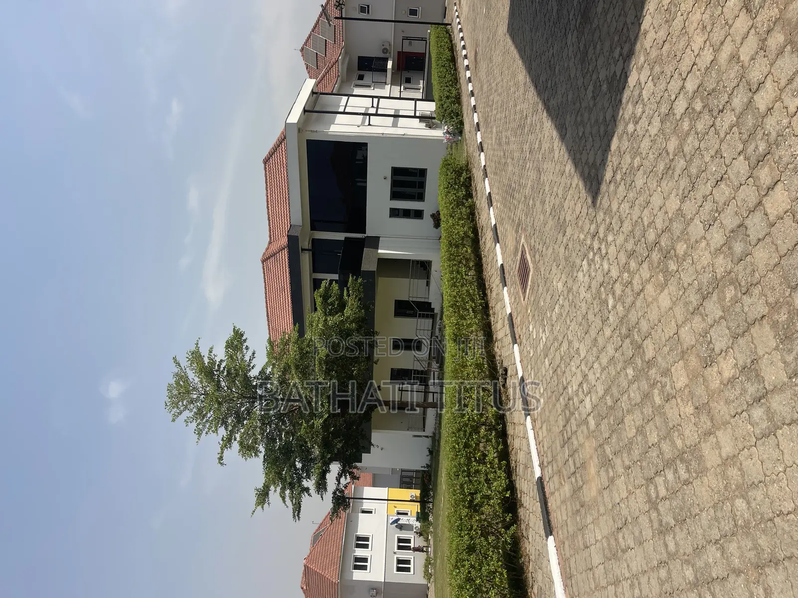 Plaza for Sale in Mbora