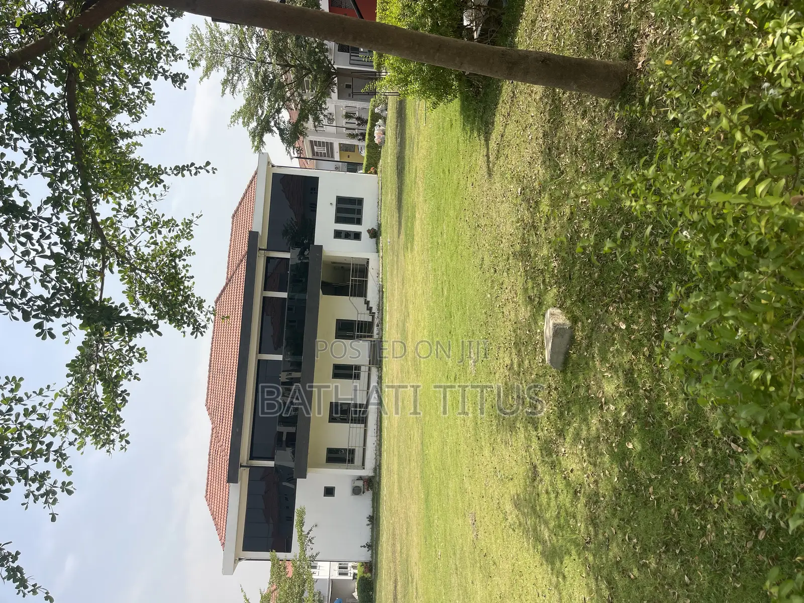 Plaza for Sale in Mbora