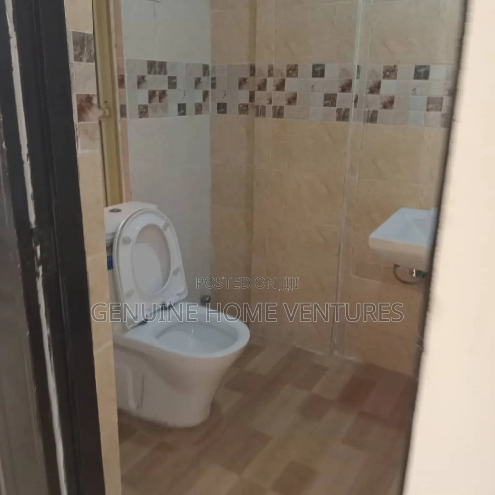 3bdrm Apartment in Ikate for sale in Ikate