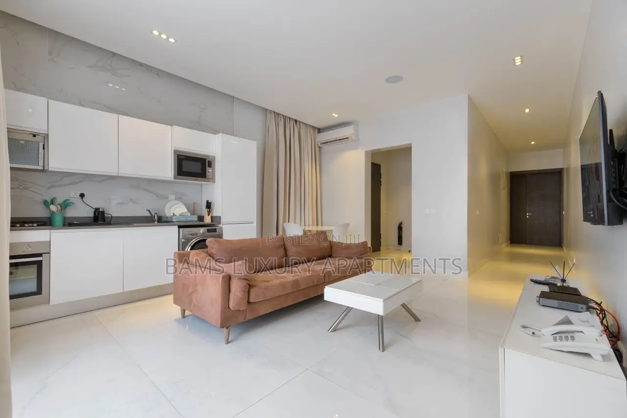 Urban 1 Bedroom Apartment With Top Notch Amenities Available. in Lekki Phase 1