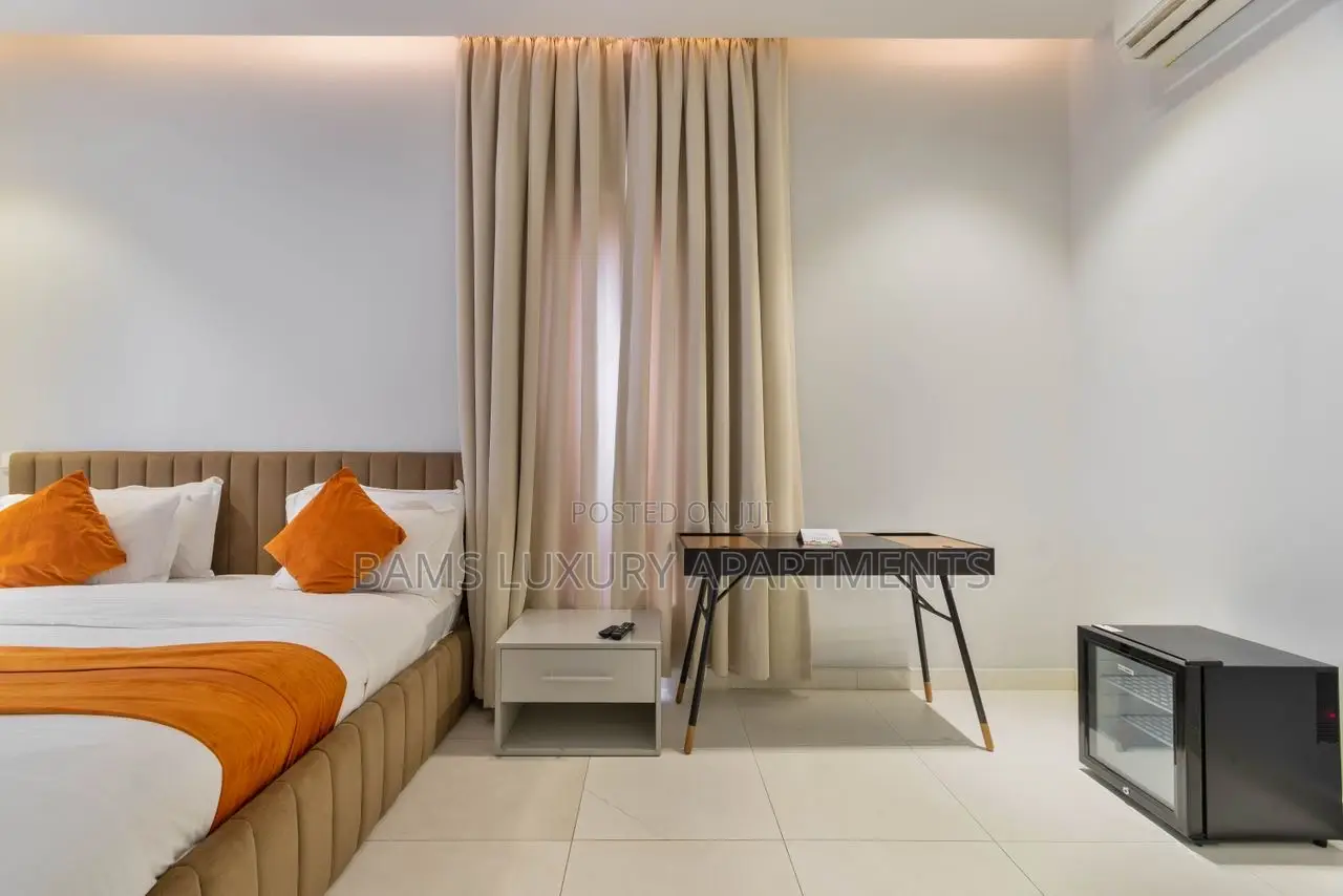 Urban 1 Bedroom Apartment With Top Notch Amenities Available. in Lekki Phase 1