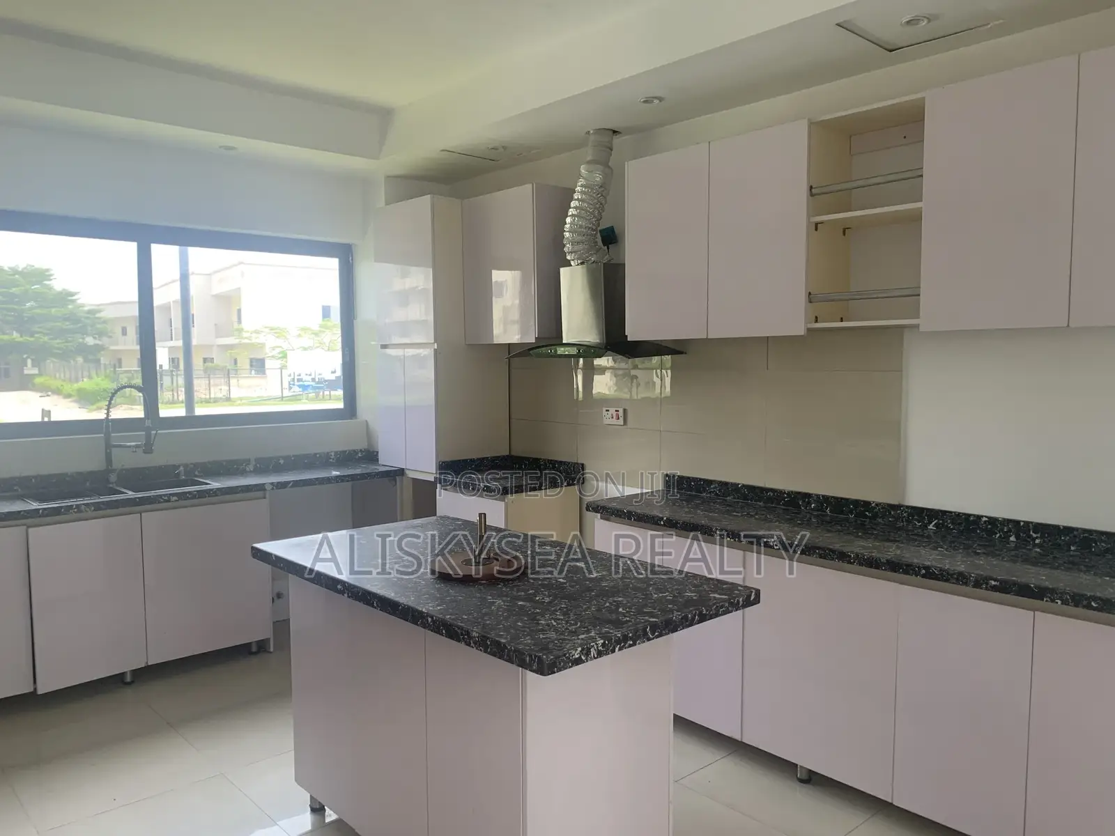 2bdrm Duplex in Lakowe Golf for rent in Lakowe