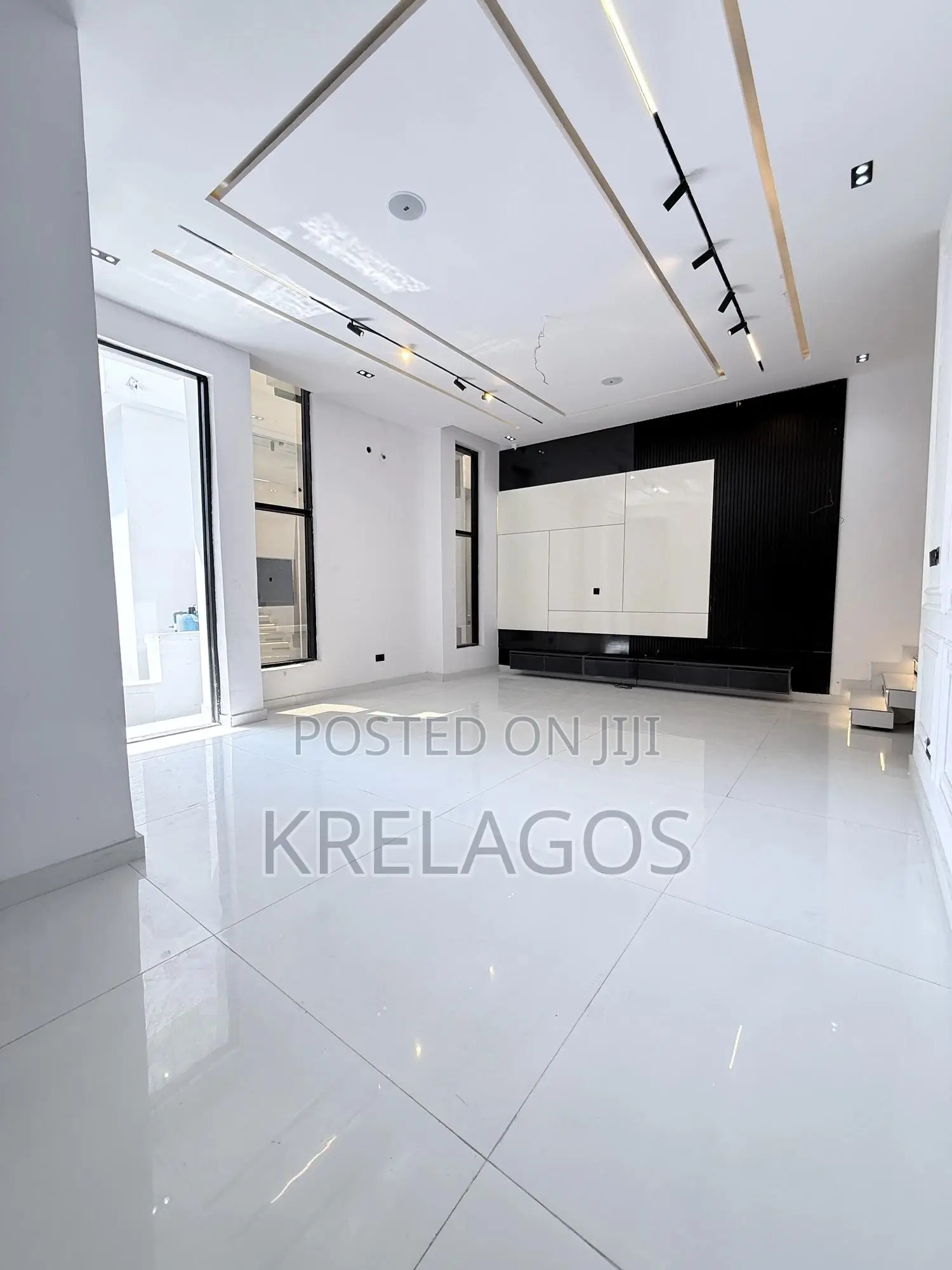4bdrm Duplex in Orchid, Chevron for sale in Chevron