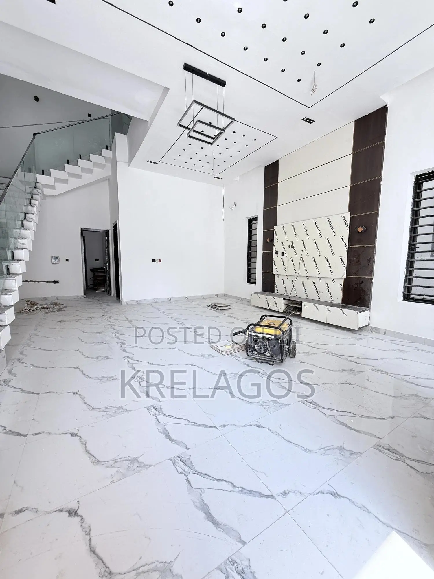 5bdrm Duplex in Orchid, Chevron for sale in Chevron