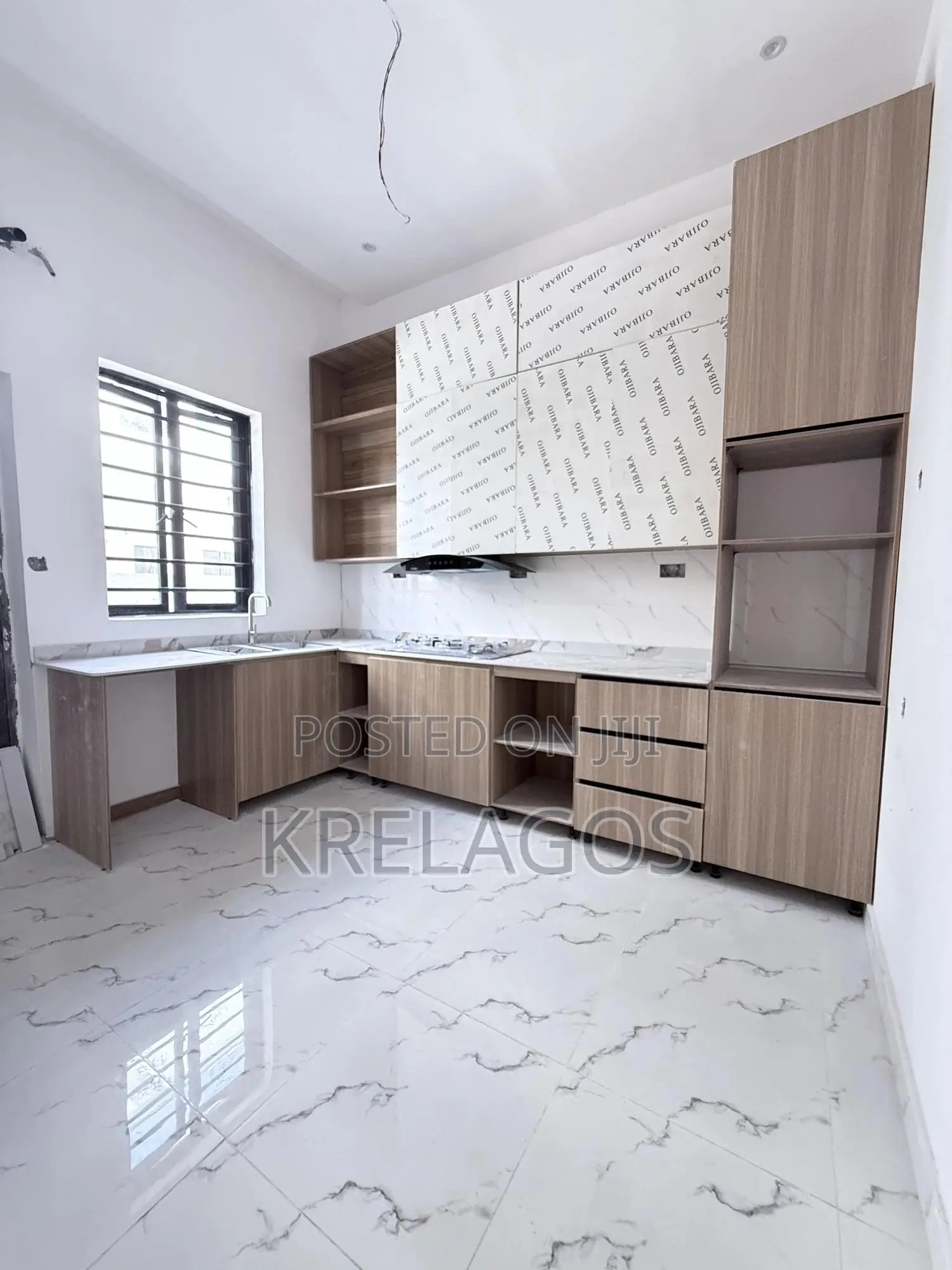4bdrm Duplex in Orchid, Chevron for sale in Chevron