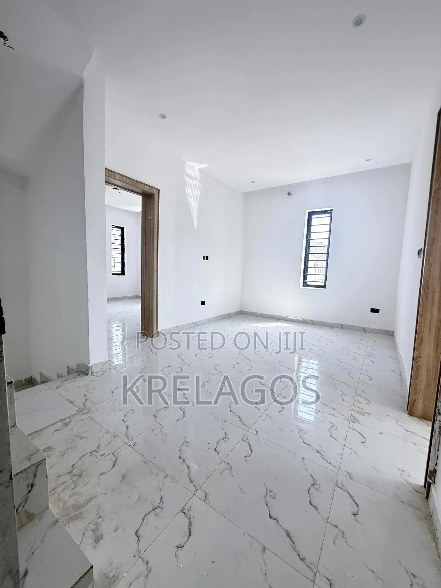 4bdrm Duplex in Orchid, Chevron for sale in Chevron