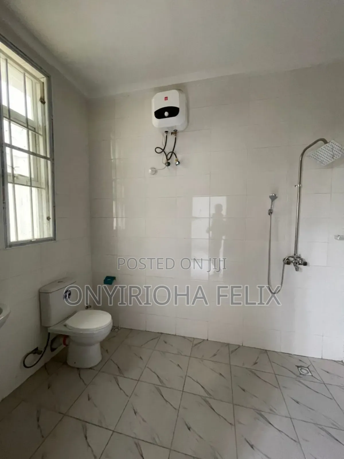 4bdrm Townhouse / Terrace in Gwarinpa 3Rd Avenue for rent in Gwarinpa