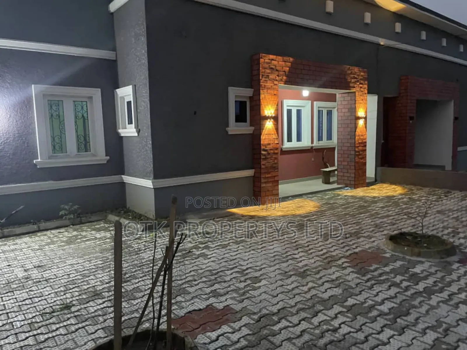 3bdrm Bungalow in 2/2 Kubwa for sale in Kubwa