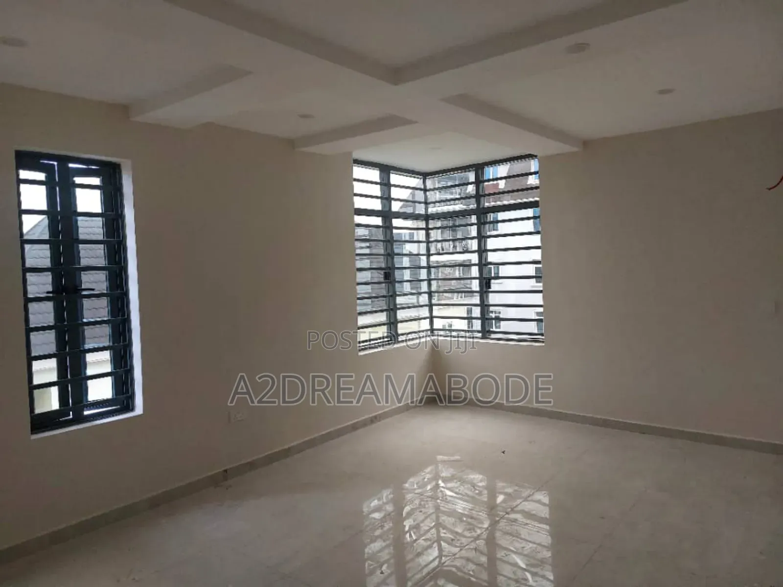 3bdrm Apartment in Ikeja Gra for rent in Ikeja
