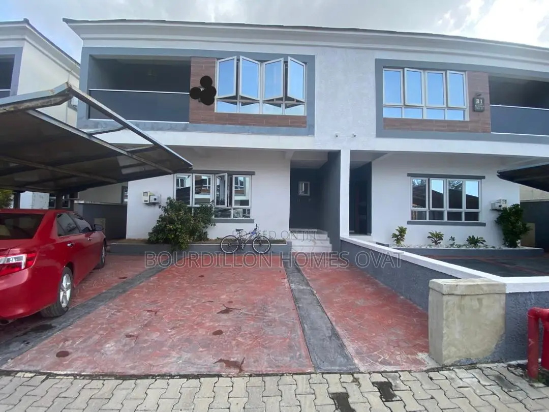4bdrm Duplex in Lekki for sale in Lekki