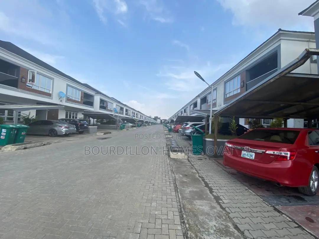 4bdrm Duplex in Lekki for sale in Lekki