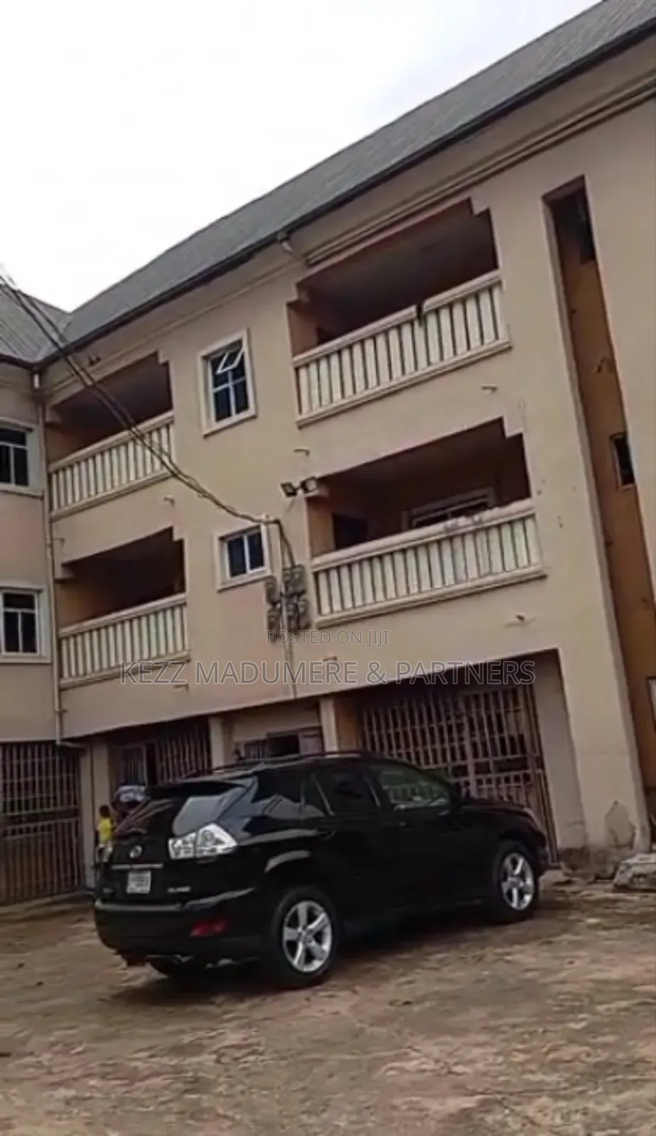 9bdrm Block of Flats in Near Early Learning for sale in Aba North