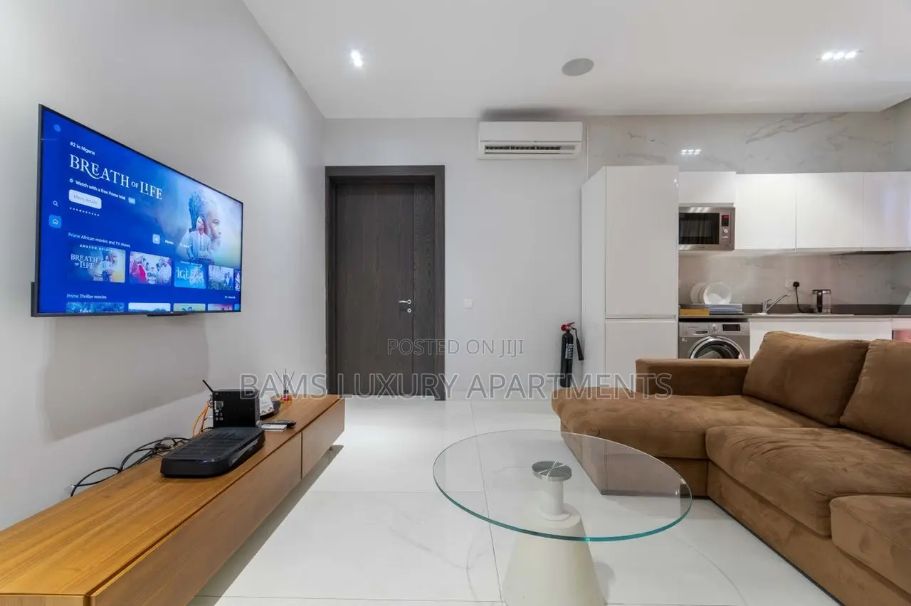 Sea View 1 Bedroom Apartment With Top Notch Amenities Available. in Lekki Phase 1