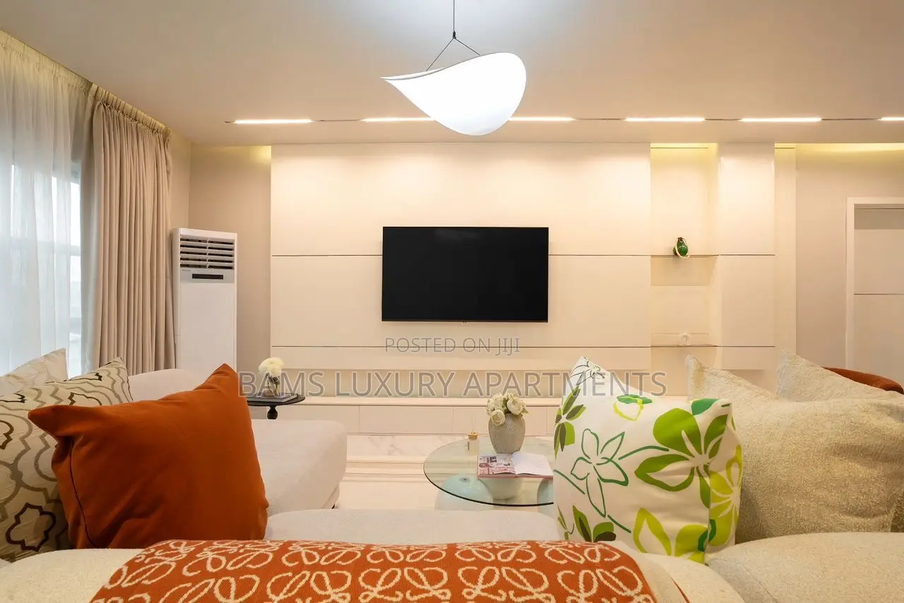 Neat and Luxury Apartments in Lekki Phase 1 in Lekki Phase 1