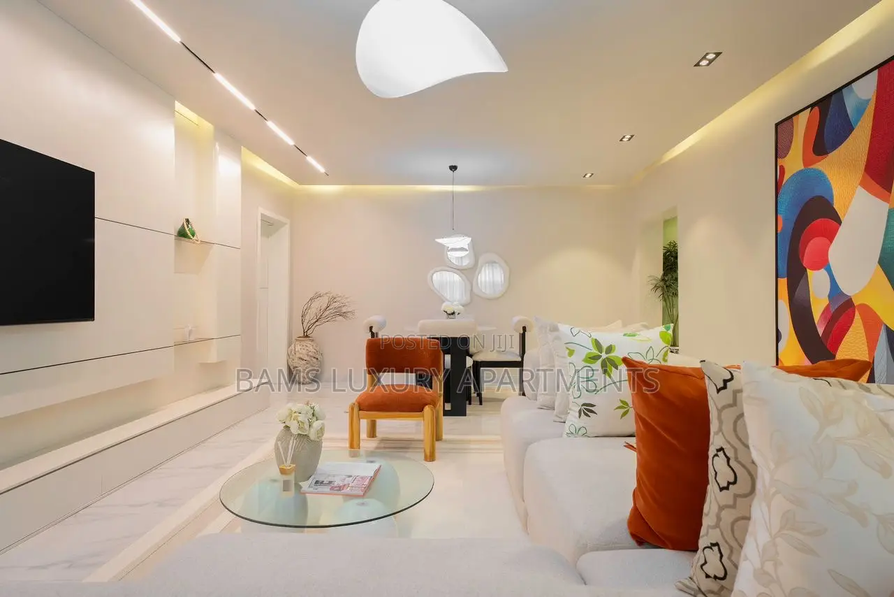 Neat and Luxury Apartments in Lekki Phase 1 in Lekki Phase 1