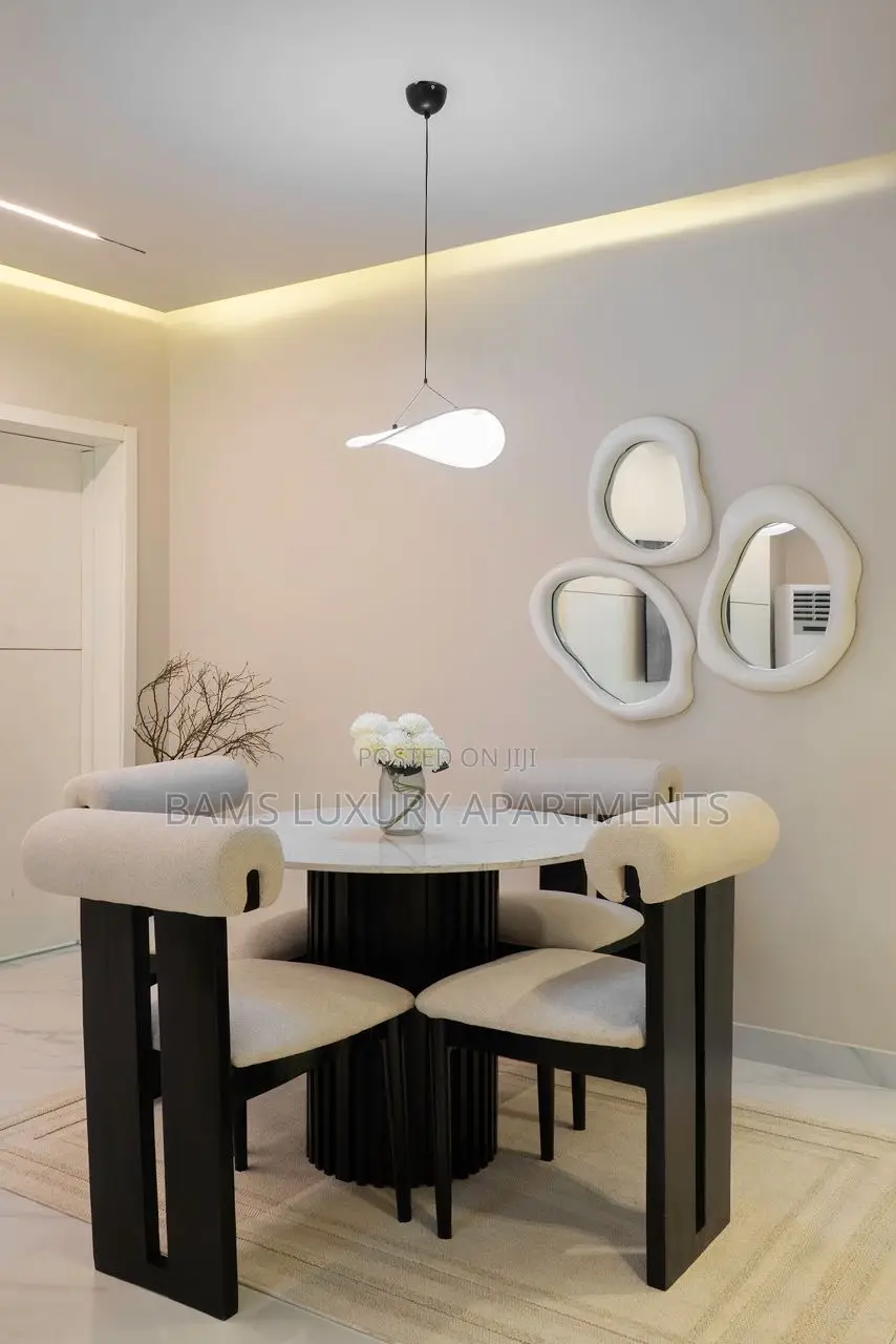 Neat and Luxury Apartments in Lekki Phase 1 in Lekki Phase 1