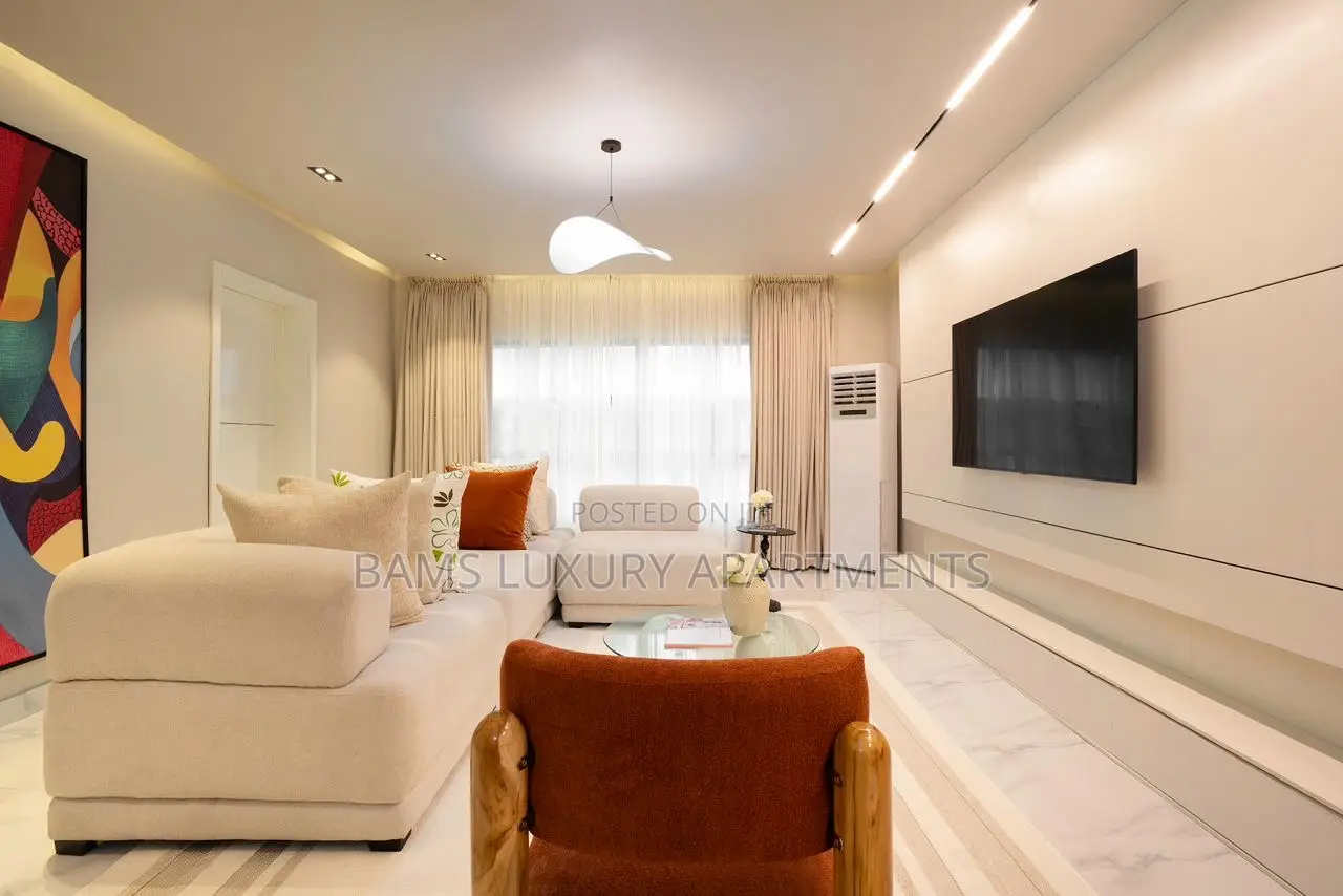 Neat and Luxury Apartments in Lekki Phase 1 in Lekki Phase 1